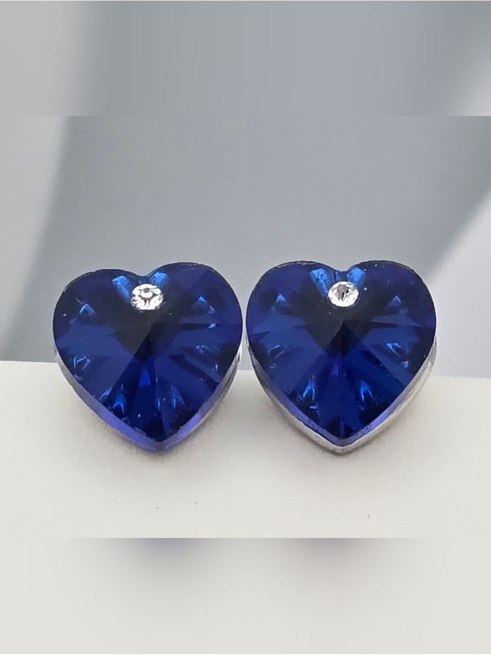 Blue Crystal Heart Stud Earrings Swarovski Style Sparkly 3/8" New